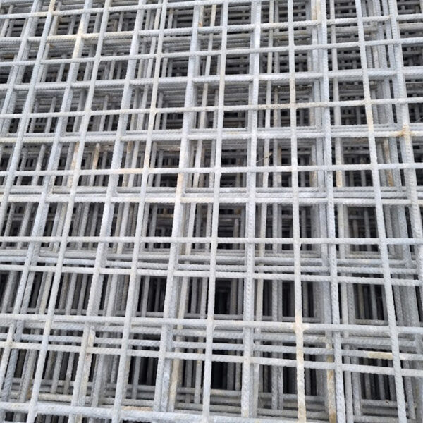 heko-rogat-productafbeelding-gebruikte-betonmatten-voor-vloer-en-tuin-1